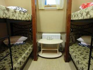 Хостел Little Hostel Кострома Кровать в общем номере с 6 кроватями-1